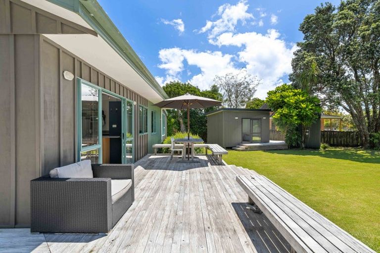 Photo of property in 15 Holland Close, Pauanui, Hikuai, 3579