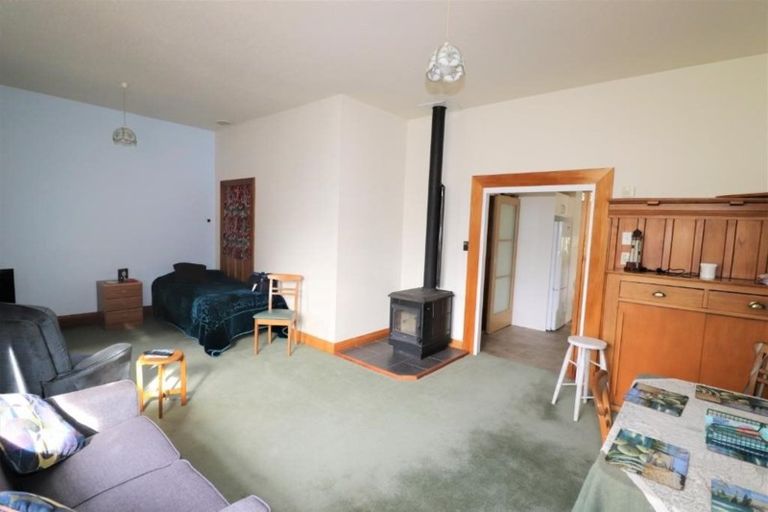 Photo of property in 28 Selwyn Street, Leeston, 7632