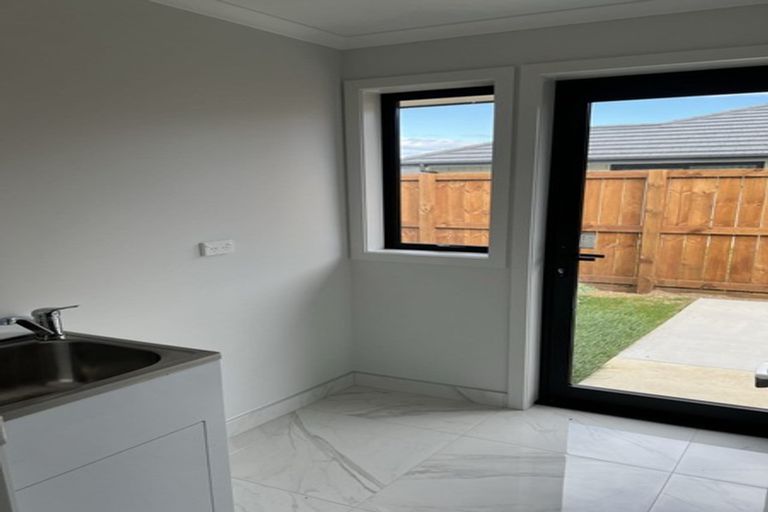 Photo of property in 32 Murray Ward Drive, Te Kauwhata, 3710