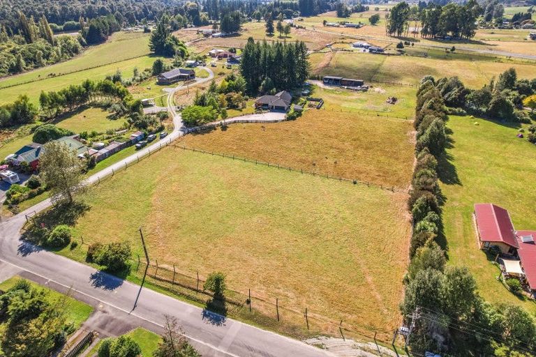 Photo of property in 22 Grey Street, Murchison, 7007