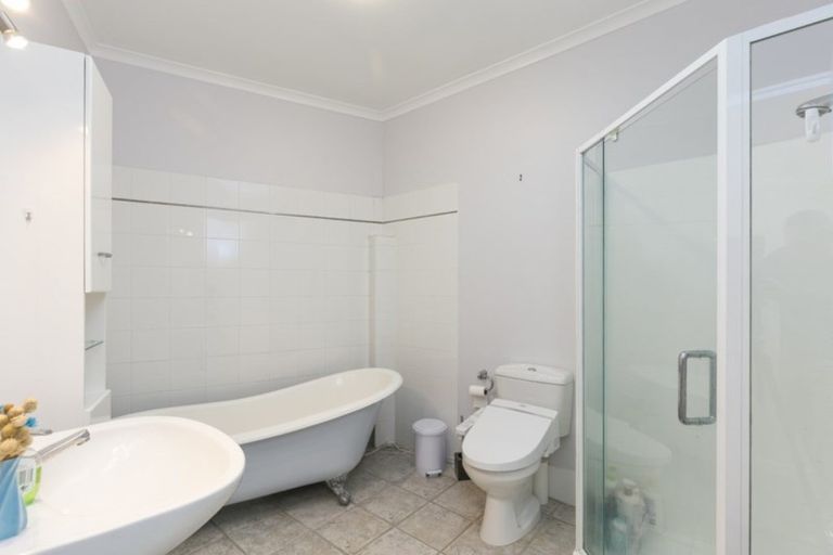Photo of property in Columbia Apartments, 25/30 Cuba Street, Te Aro, Wellington, 6011