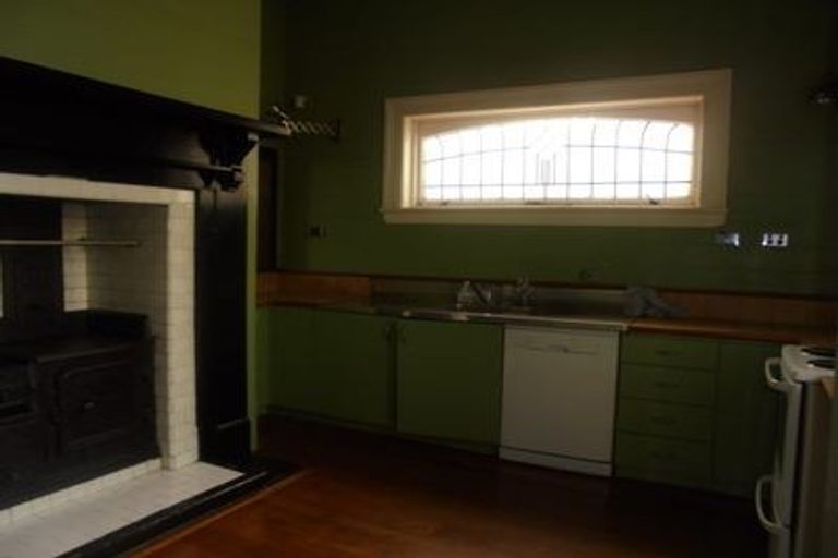 Photo of property in 7a Hawker Street, Mount Victoria, Wellington, 6011