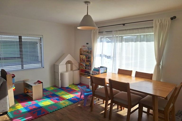 Photo of property in 4/30 Leighton Avenue, Waiwhetu, Lower Hutt, 5010