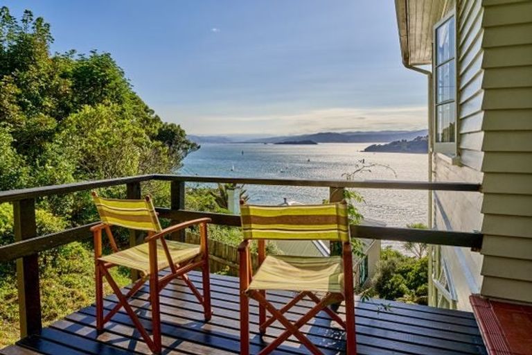 Photo of property in 93 Grafton Road, Roseneath, Wellington, 6011