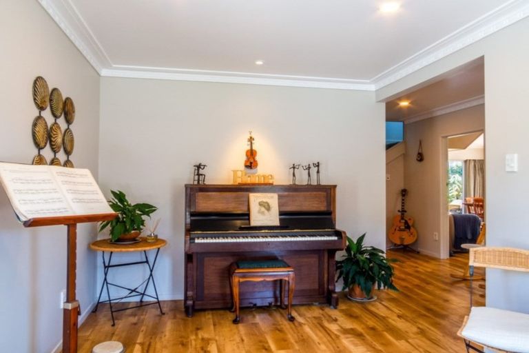 Photo of property in 10 Lakeview Place, Whakatane, 3120