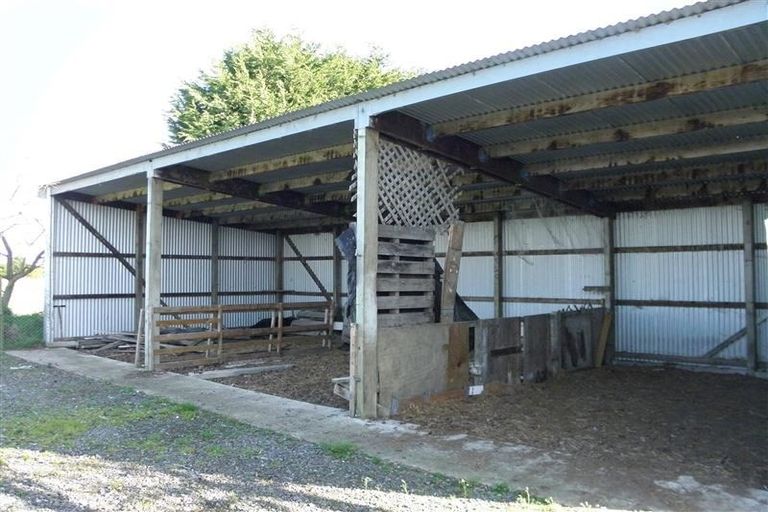 Photo of property in 12 Oteramika Road, Rockdale, Invercargill, 9812