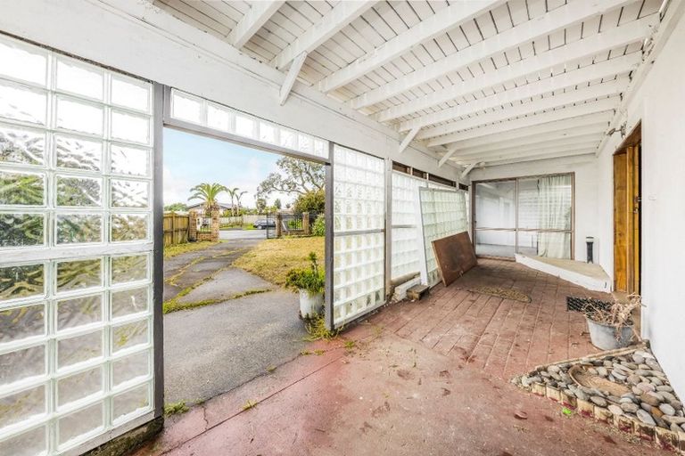 Photo of property in 11 Tomlin Place, Mangere East, Auckland, 2024