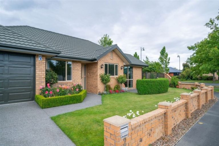 Photo of property in 2 Garforth Green, Halswell, Christchurch, 8025