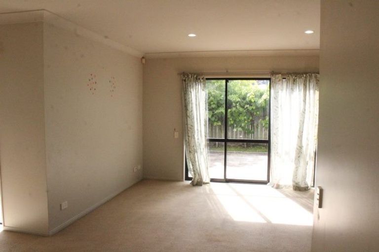 Photo of property in 7 Oakville Avenue, Flat Bush, Auckland, 2016