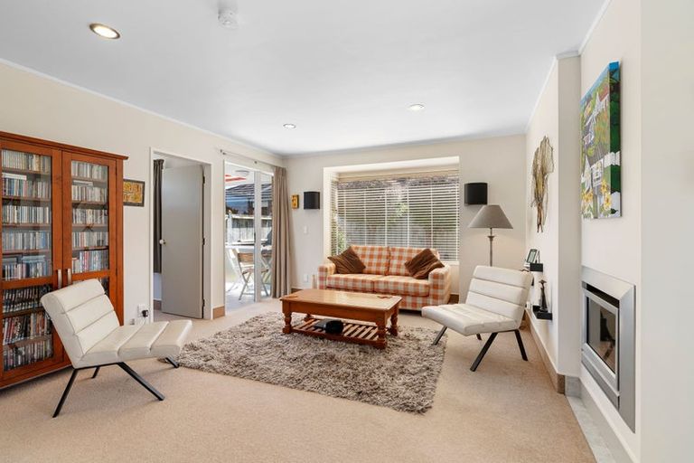 Photo of property in 18 Gandalf Crescent, Paraparaumu, 5032