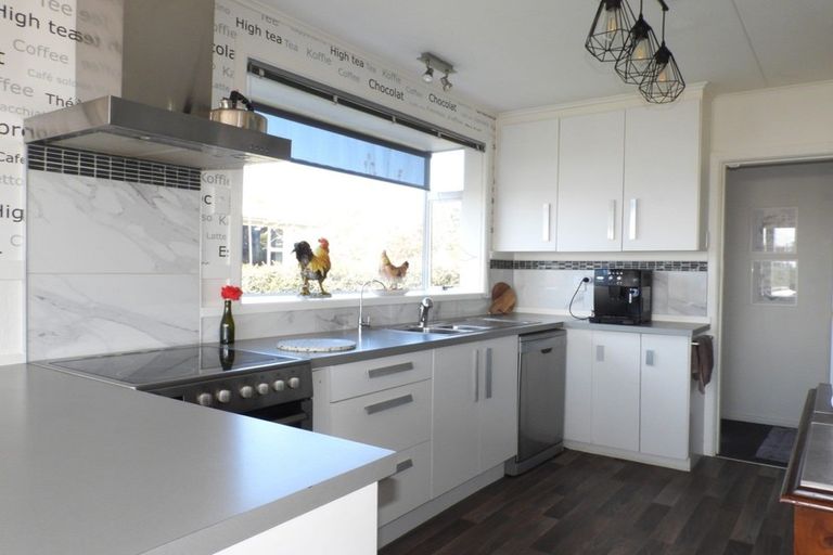 Photo of property in 21 Arrow Crescent, Holmes Hill, Oamaru, 9401