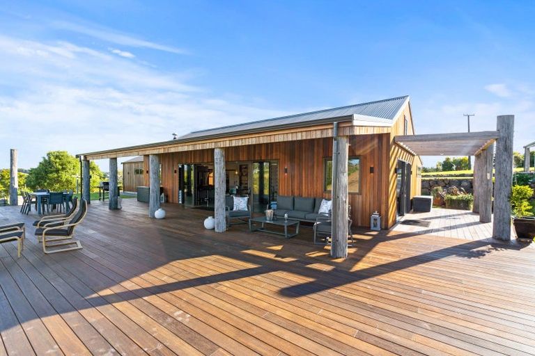 Photo of property in 150 Pigs Head Road, Whakapara, Hikurangi, 0184