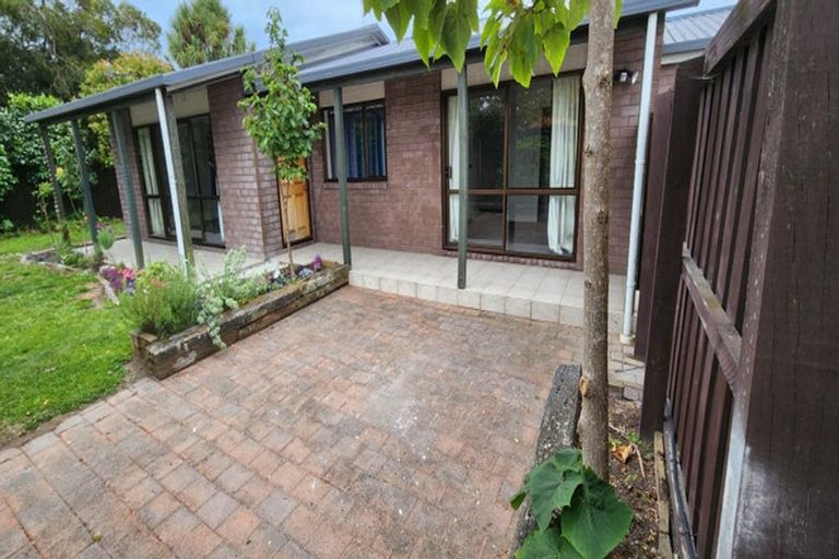 Photo of property in 2/56 Nottingham Avenue, Halswell, Christchurch, 8025