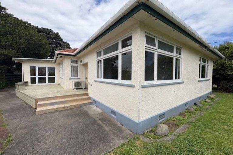 Photo of property in 31 Dives Avenue, Hawera, 4610