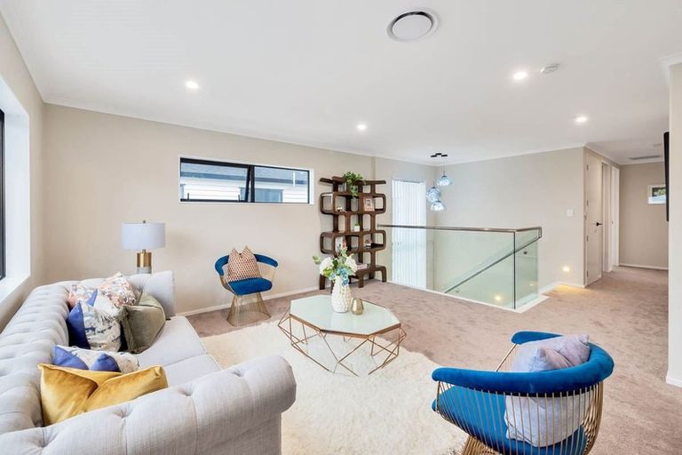 Photo of property in 55 Craigs Way, Hobsonville, Auckland, 0616