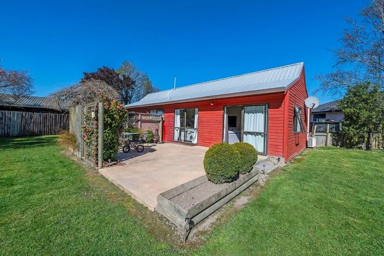 Photo of property in 27 Carston Street, Leeston, 7632