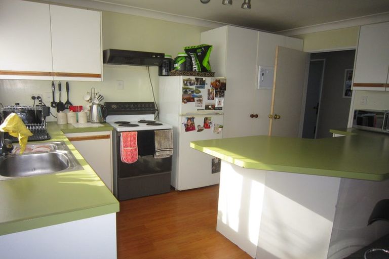 Photo of property in 207 Onepu Road, Lyall Bay, Wellington, 6022