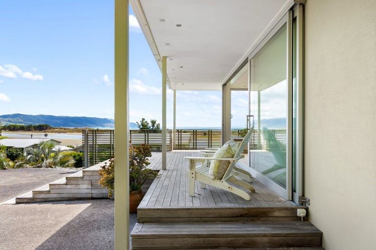 Photo of property in 14 Oraka Road, Mahia, Nuhaka, 4198