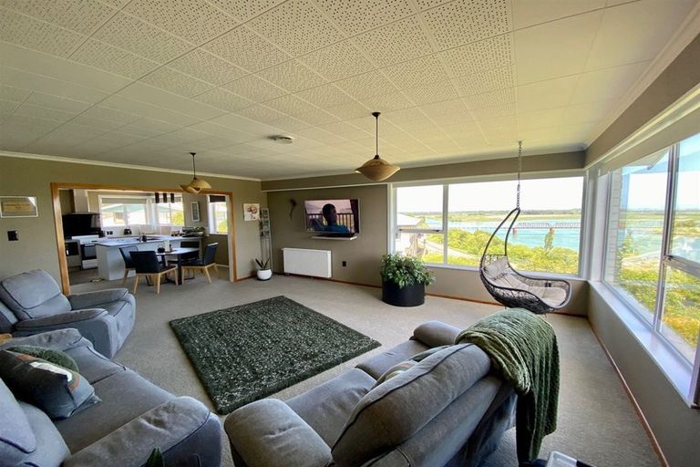 Photo of property in 17 Saint Andrew Place, Balclutha, 9230