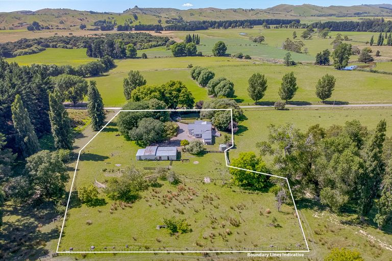 Photo of property in 217 Caves Road, Te Ore Ore, Masterton, 5886