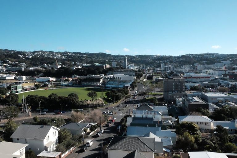 Photo of property in Melksham Towers, 901/131 Brougham Street, Mount Victoria, Wellington, 6011