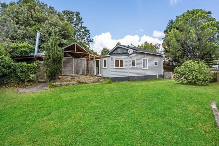 Photo of property in 11 Leonard Road, Mount Wellington, Auckland, 1060