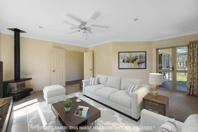 Photo of property in 43 Kiddle Drive, Hilltop, Taupo, 3330