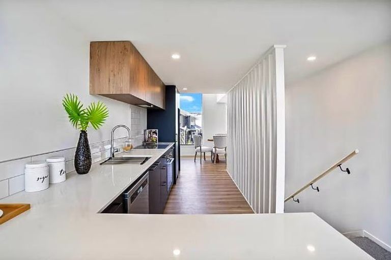 Photo of property in 62 Fort Lincoln Loop, Karaka, Papakura, 2113