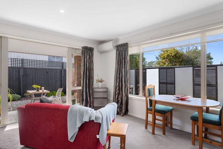 Photo of property in 4/7 Wineberry Avenue, Amberley, 7410