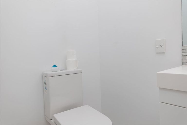 Photo of property in 22 Monrad Street, Highbury, Palmerston North, 4412