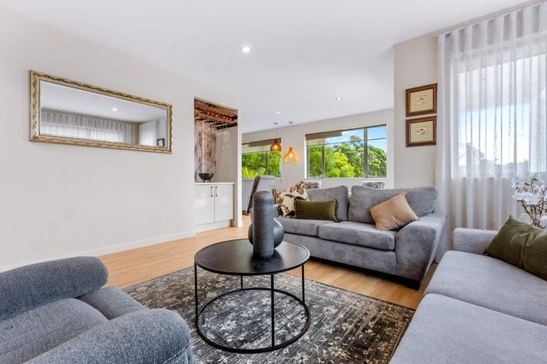 Photo of property in 2 Treetops Way, Bayview, Auckland, 0629
