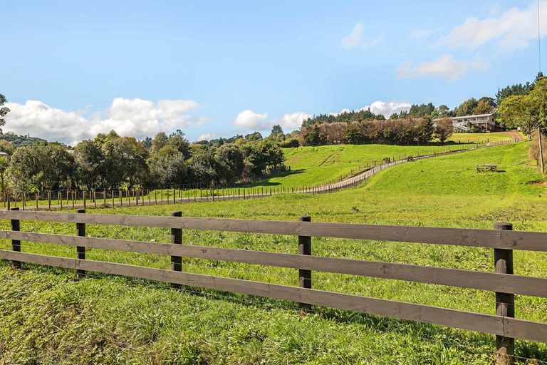 Photo of property in 71 Maxted Road, Ramarama, Drury, 2579