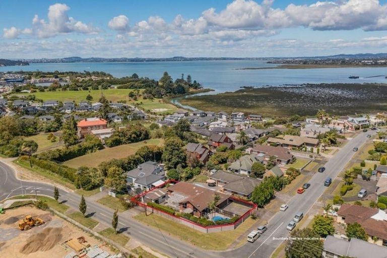 Photo of property in 2 Bannings Way, Hobsonville, Auckland, 0618