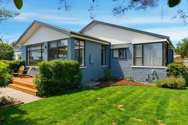 Photo of property in 40 Koromiko Street, Saint Martins, Christchurch, 8022