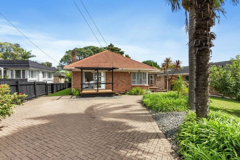 Photo of property in 46 Sale Street, Cockle Bay, Auckland, 2014