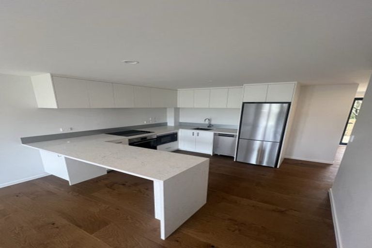 Photo of property in 14 Te Puketoka Lane, Mangere, Auckland, 2022