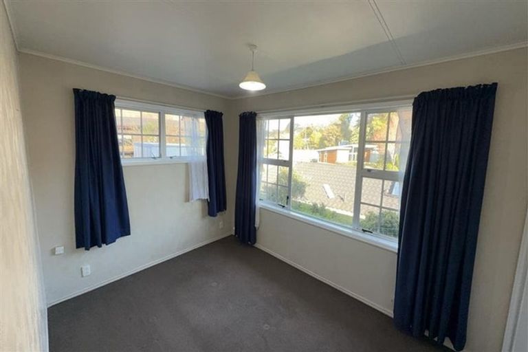 Photo of property in 2/51 Maratahu Street, Westown, New Plymouth, 4310