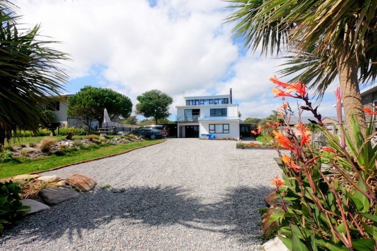 Photo of property in 5 Marine Parade, Carters Beach, Westport, 7825