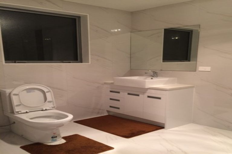 Photo of property in 43 Rosewell Crescent, Flat Bush, Auckland, 2019