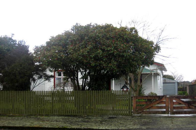 Photo of property in 42 Kent Street, Carterton, 5713