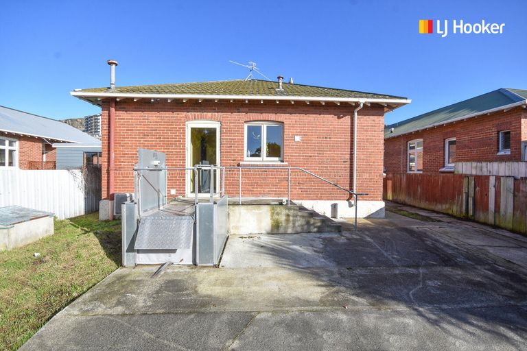 Photo of property in 147 Fitzroy Street, Forbury, Dunedin, 9012