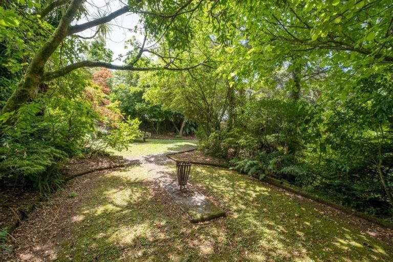 Photo of property in 13 Pembroke Road W, Stratford, 4332