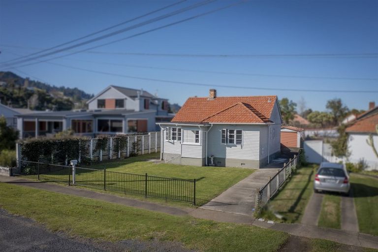 Photo of property in 102 Clarence Street, Thames, 3500