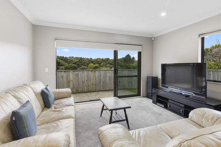 Photo of property in 18 Moonsail Drive, Whitby, Porirua, 5024