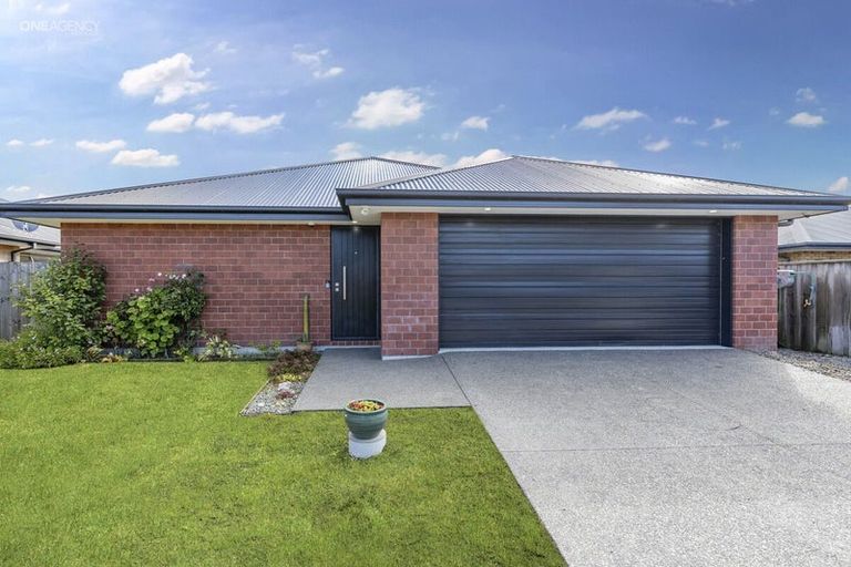 Photo of property in 10 Manuka Street, Pegasus, 7612