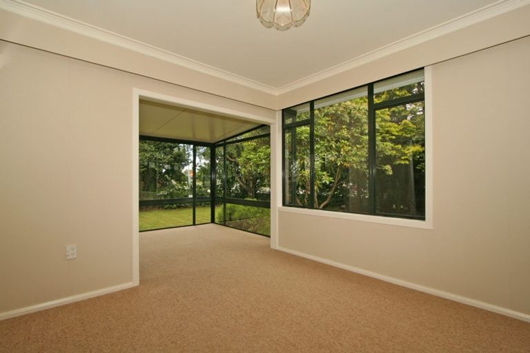 Photo of property in 120 Pahiatua Street, Hokowhitu, Palmerston North, 4410