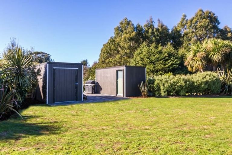 Photo of property in 21 Stewart Glen, Acacia Bay, Taupo, 3385