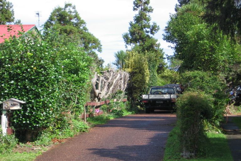 Photo of property in 3 Normandy Place, Henderson, Auckland, 0610