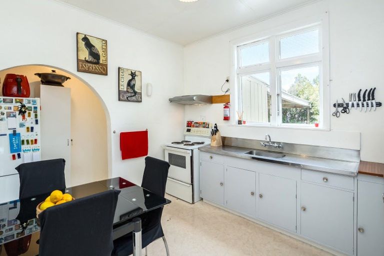 Photo of property in 7 Reading Street, Greytown, 5712