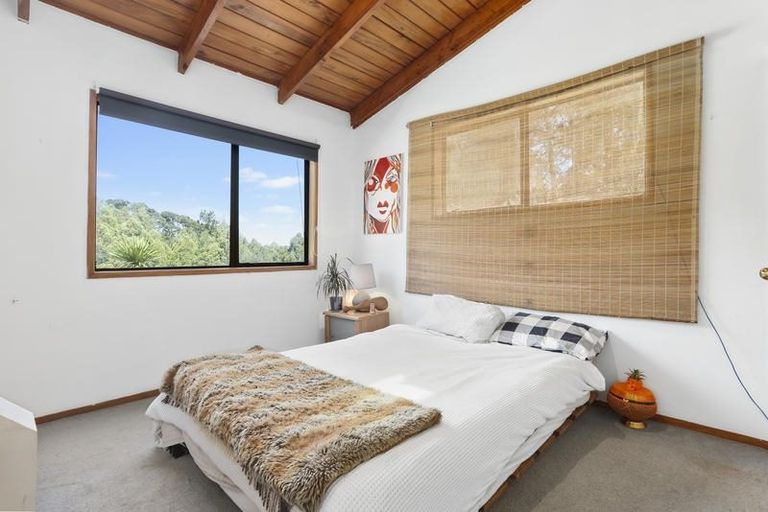 Photo of property in 236 Forest Hill Road, Waiatarua, Auckland, 0612